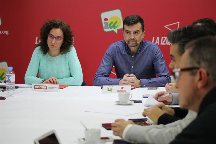 Nuria López (CCOO-A), y Antonio Maíllo (IULV-CA)