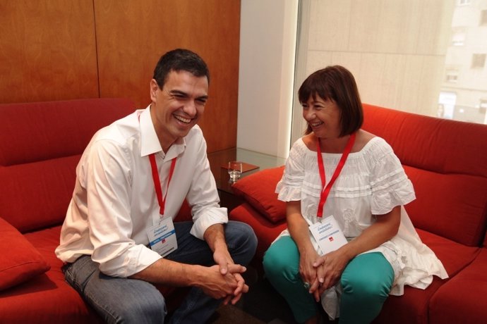 Francina Armengol con Pedro Sánchez