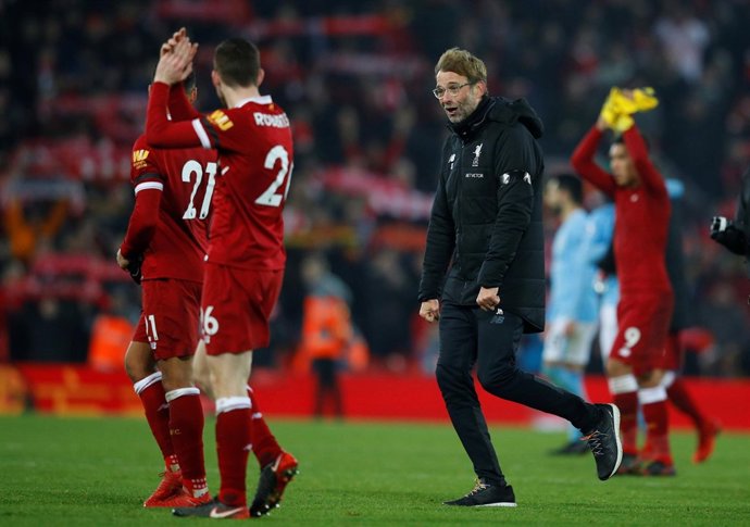 Liverpool supera al Manchester City