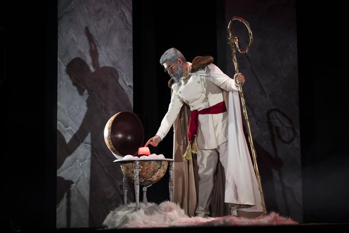 'El Buen Dictador' De Manu Sánchez 