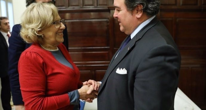 Carmena con el embajador de EE.UU