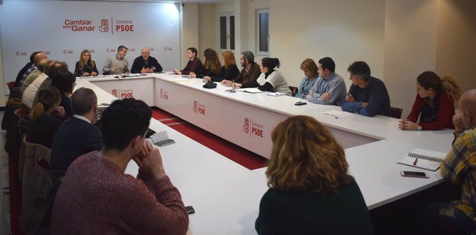 La Comisión Ejecutiva Regional del PSOE encabezada por Zuloaga