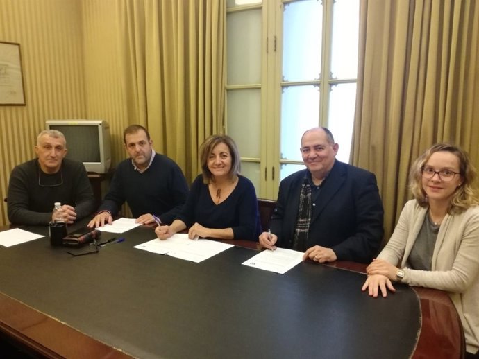 Tur con el deporte femenino