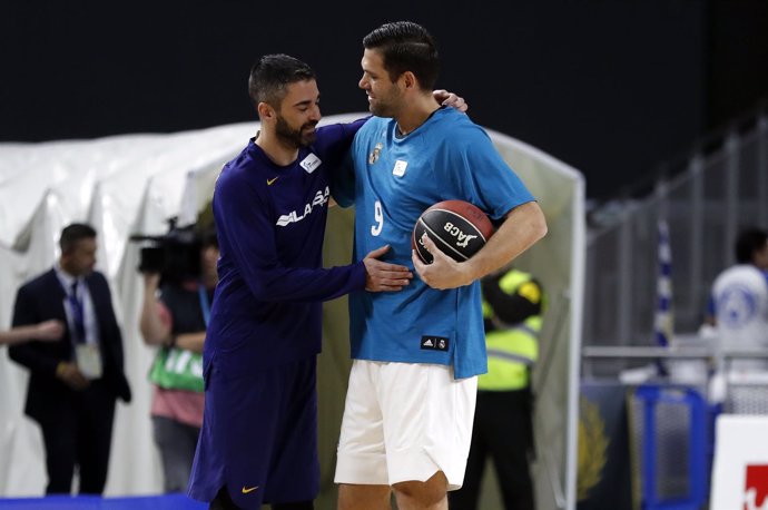 Felipe Reyes (Real Madrid) Navarro (FC Barcelona Lassa)