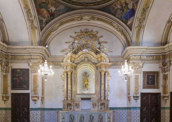 Panoràmica de la capella en l'església de Sant Nicolau