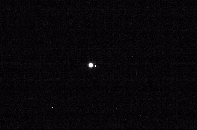 Imagen de la Tierra y la Luna tomada por la nave OSIRIS-Rex