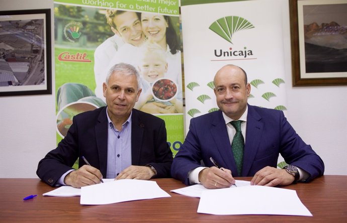 Acuerdo entre Unicaja Banco y la cooperativo El Grupo de Granada