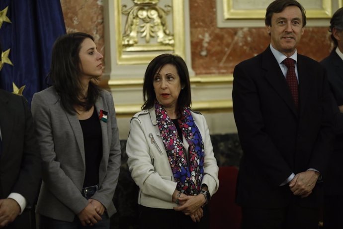 Irene Montero, Margarita Robles y Rafael Hernando en la visita de Abbas