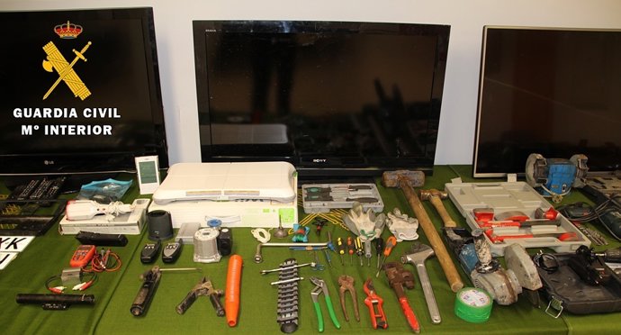 Material recuperado en la 'Operación Mollo'.