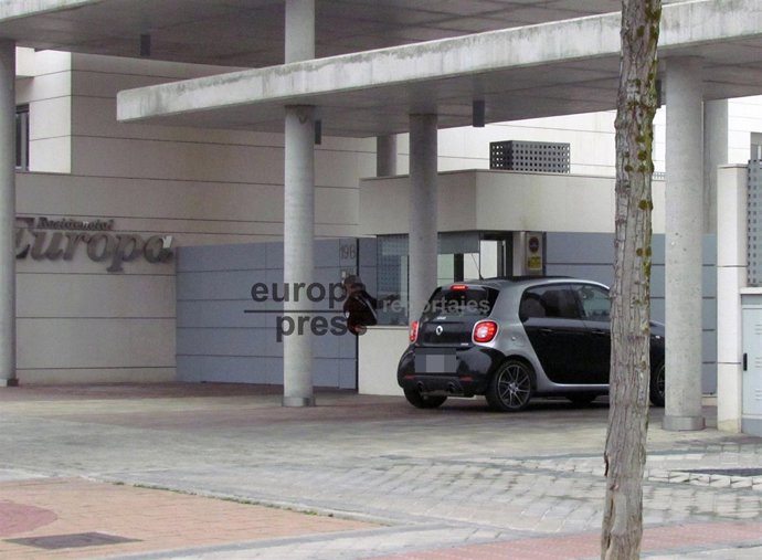 PAULA ECHEVARRÍA ENTRA EN CASA DE BUSTAMANTE