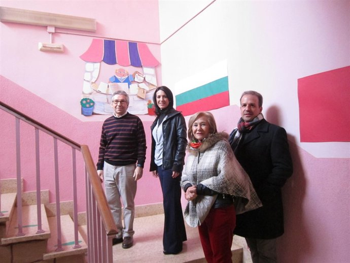 La consejera de Educación visita PROA                            