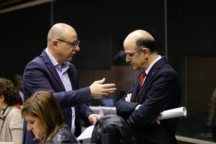 Carlos Gimenos (PSN) y Alberto Catalán (UPN).