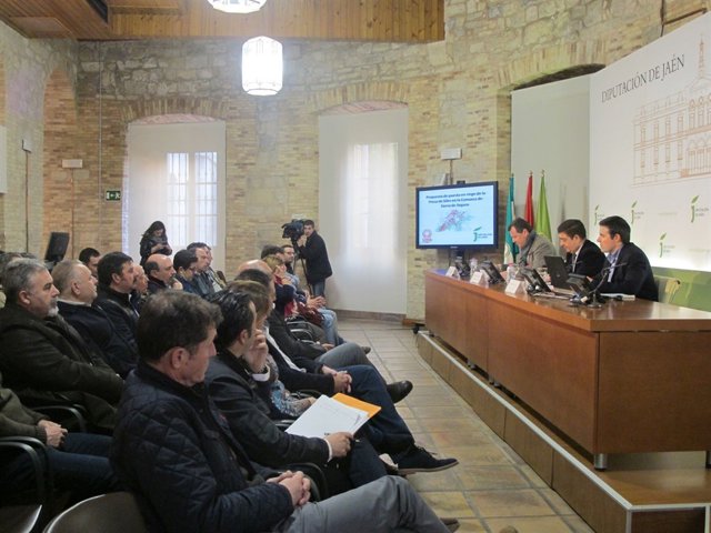 Presentación del proyecto de riego para la presa de Siles