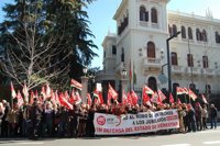 Miles de personas se concentran en las ocho subdelegaciones del Gobierno para exigir pensiones dignas