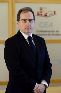 El nuevo secretario general de la CEA Luis Fernández-Palacios