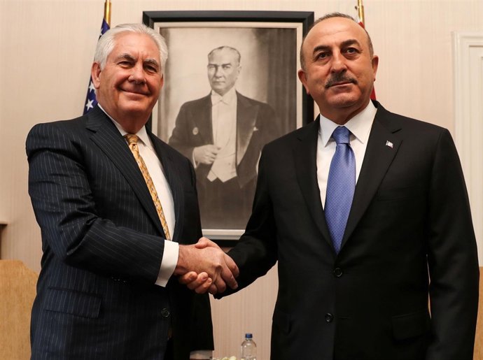 Rex Tillerson y Mevlut Cavusoglu