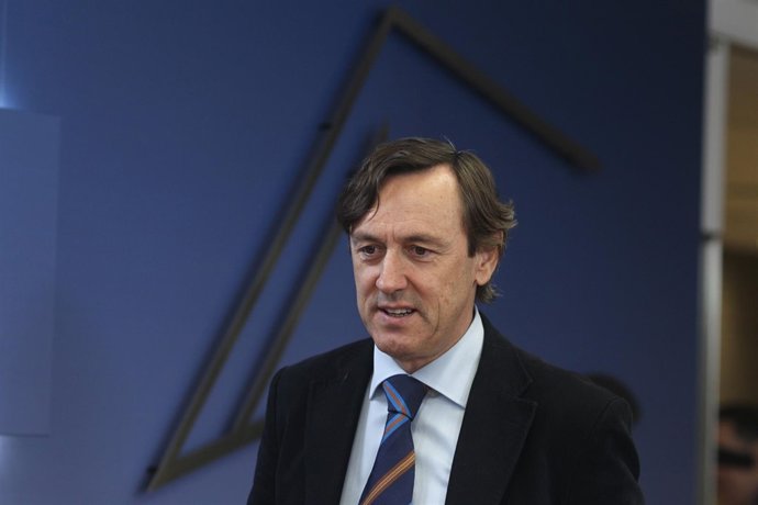 Rueda de prensa de Rafael Hernando en el Congreso