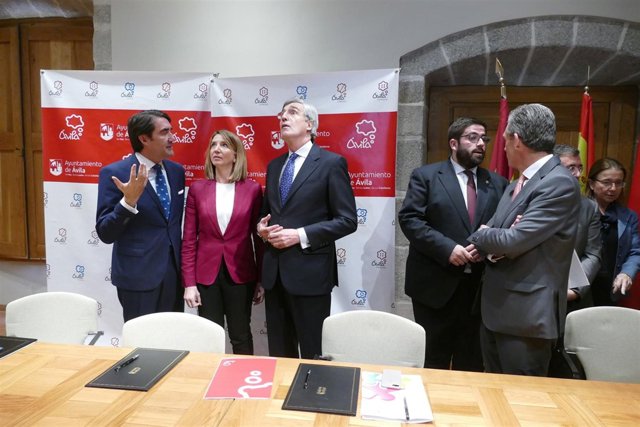 Suárez-Quiñones y Alicia García en Ávila