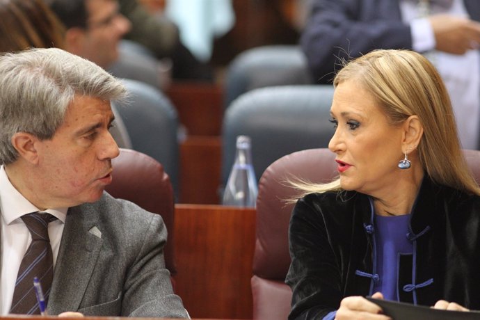 Ángel Garrido y Cristina Cifuentes en la Asamblea de Madrid