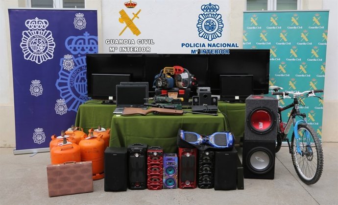 La Policía Nacional Y La Guardia Civil En El Marco De La Operación “Abadía”, Des