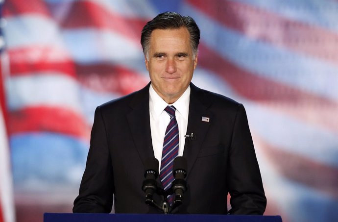 Mitt Romney reconociendo su derrota