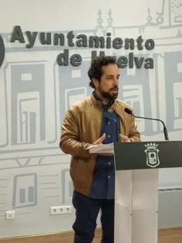 El concejal de Participa Huelva, Jesús Amador. 