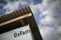 Oxfam renuncia a los fondos del Gobierno británico hasta que se aclare el escándalo