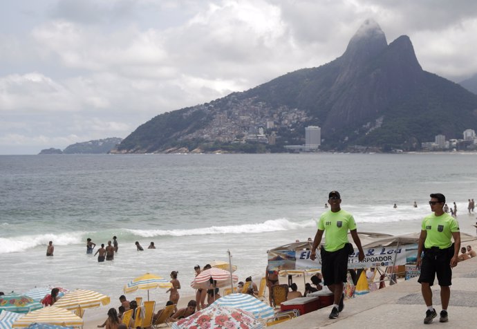 Policemen patrol Arpoador beach in Rio de Janeiro, Brazil February 16, 2018. REU