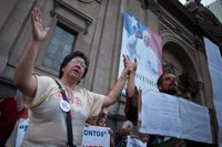 Una víctima de abuso sexual en Chile testifica ante el delegado que investiga las acusaciones del obispo Barros