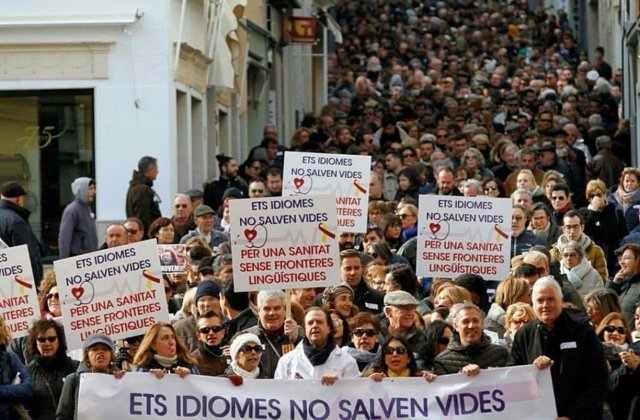 Plataforma 'Mos Movem', requisito catalán en sanidad 