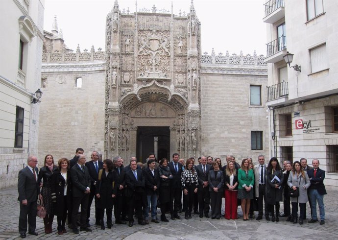 Representantes de las Cortes y de la ciudad de Valladolid ante San Gregorio