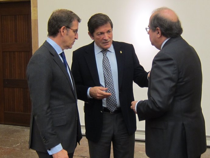 Los presidentes Alberto Núñez Feijóo, Javier Fernández y Juan Vicente Herrera