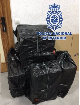 Policía Nacional Nota De Prensa Y Foto "La Policía Nacional Se Incauta De 3.500 