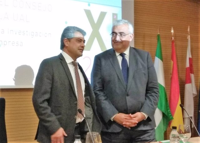 El rector de la UAL y el consejero de Economía de Andalucía