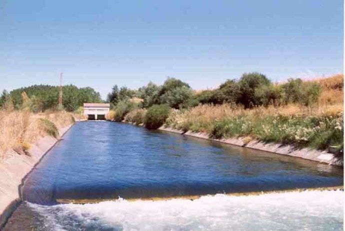 Canal del Porma. 