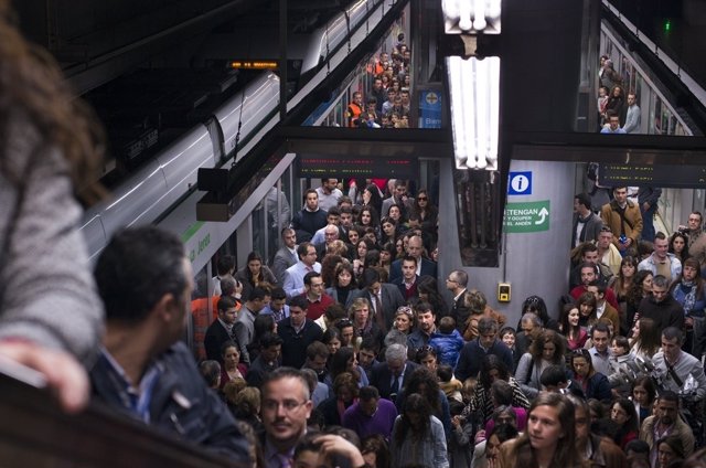 Los sindicatos del metro anuncian seis días de huelga