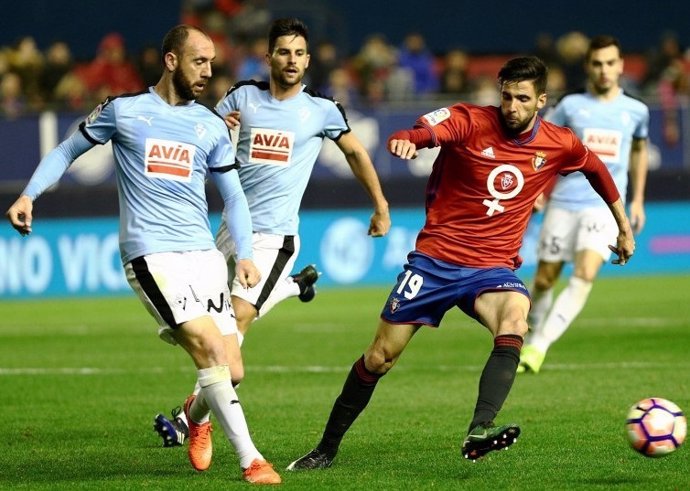 Iván Ramis, del Eibar, en un partido ante Osasuna