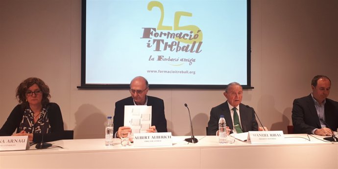 M.Arnau, A.Alberich, M.Ribas i À.Cànovas, Formació i Treball