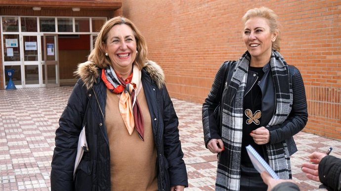 España y Valmaña. PP. En el Rectorado de la UMA.