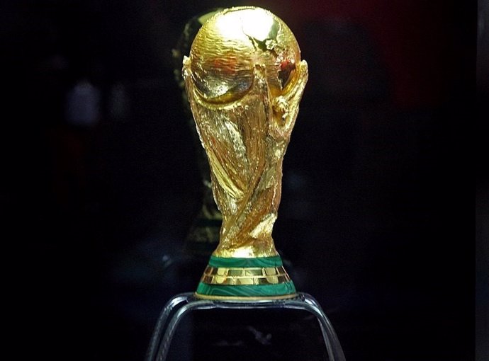 Exposição "Tour da Taça da Copa do Mundo", aberta nesta terça-feira, 20, no anfi
