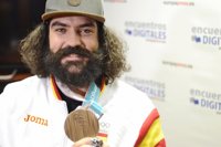 Regino Hernández: "Habría que ver la letra del himno, pero me parece muy bien"