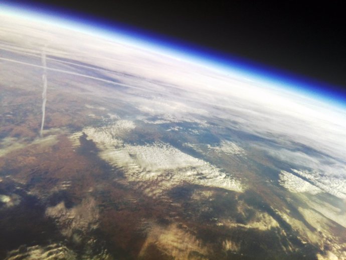 Imagen tomada desde la estratosfera por el globo sonda Servet I)