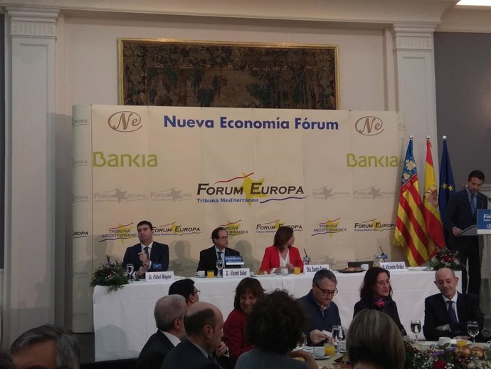 Vicent Soler y Sandra Gómez en el Fòrum Europa