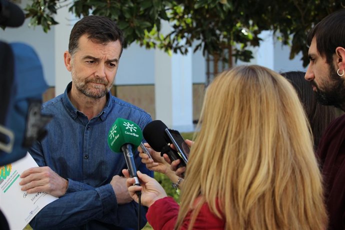 Antonio Maíllo, hoy ante los medios