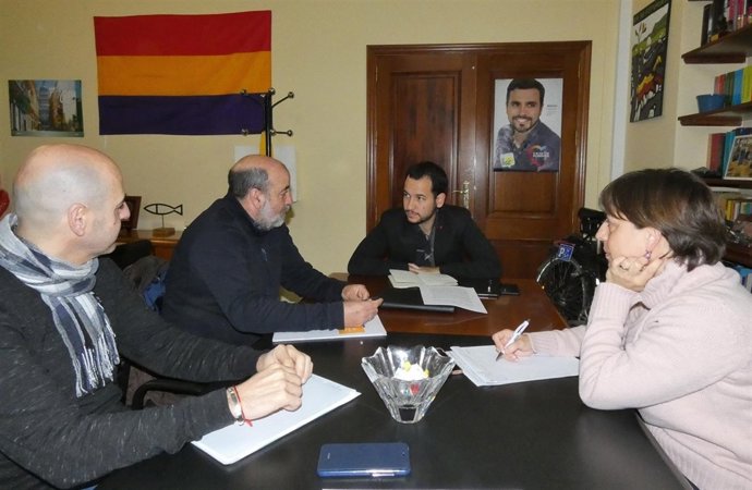 Fotonoticia Iu Exige Que Se Garantice La Estabilidad Laboral De Los Servicios So