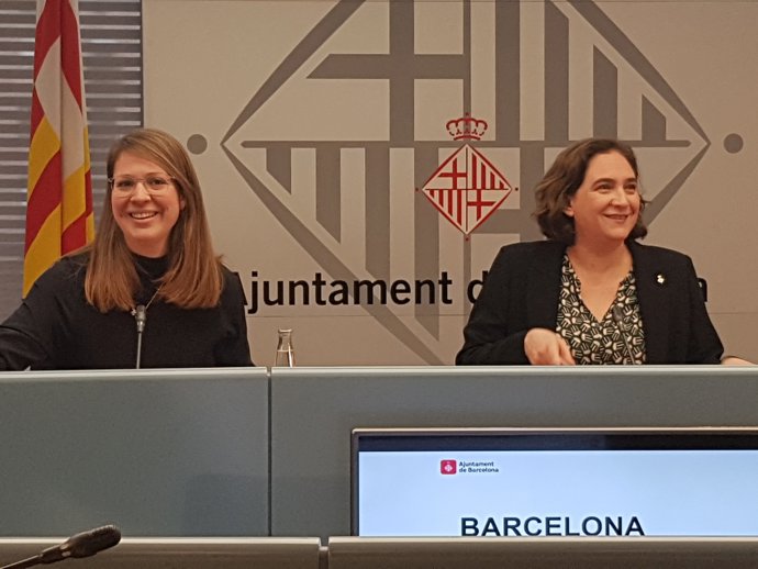 Janet Sanz i Ada Colau (BComú)