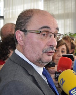 Javier Lambán és el president del Govern d'Aragó. 