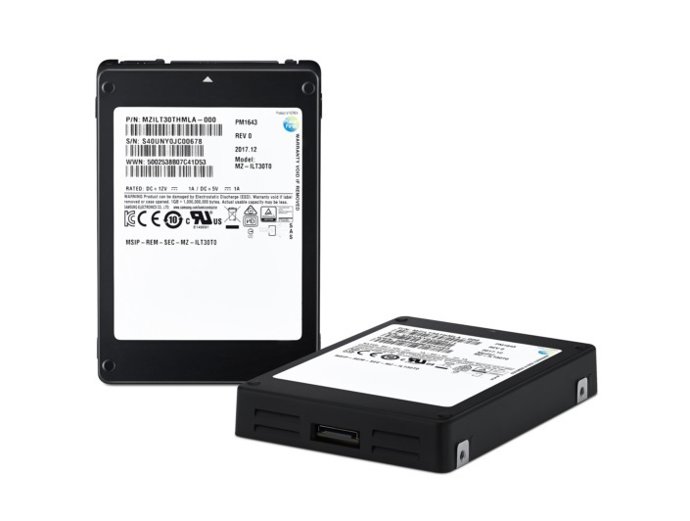 Unidad PM1643 de 30 terabytes de Samsung
