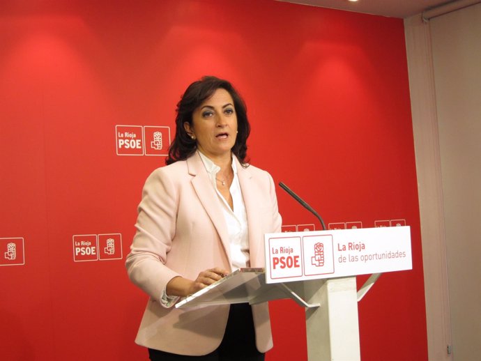 Concha Andreu del PSOE en comparecencia de prensa                    
