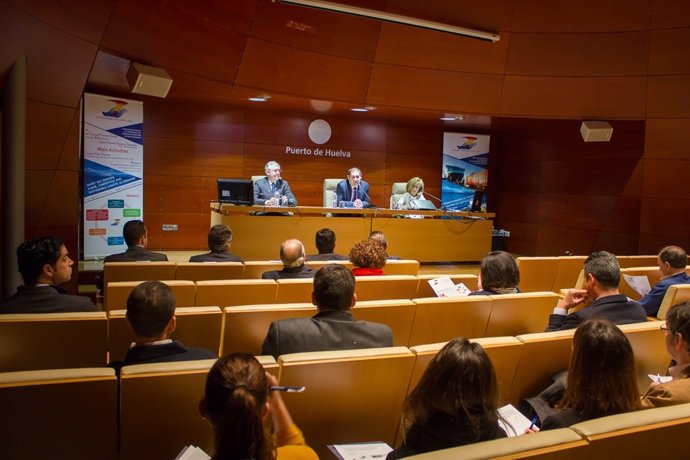 Jornada sobre el transporte marítimo de corta distancia en el Puerto de Huelva. 